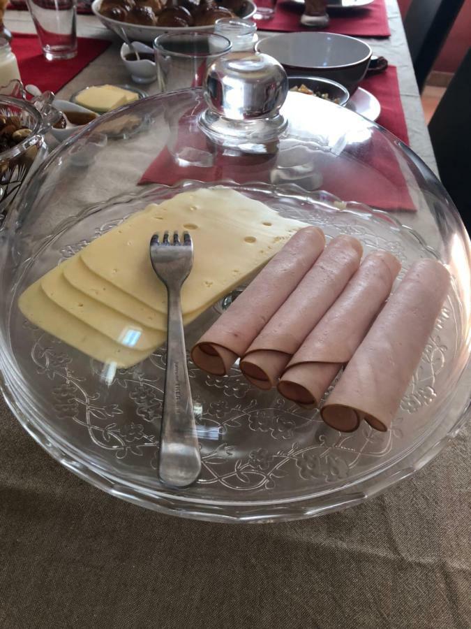 Le Nid De Sigogne Bed & Breakfast Ngoại thất bức ảnh